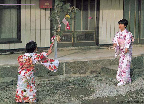 caulong Hanetsuki nhatban 5 Độc đáo cầu lông Hanetsuki Nhật Bản