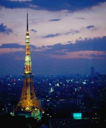 thaptokyo duhochoasen2 Tháp Tokyo  biểu tượng của thành phố Tokyo Nhật Bản .