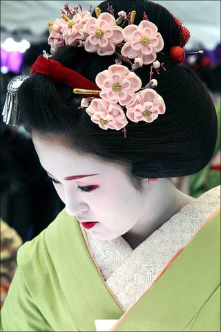 geisha nhatban duhochoasen Kanzashi: Trâm cài tóc Nhật Bản