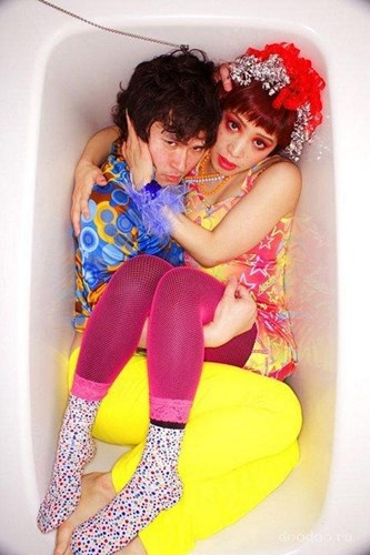chupanhbath nhatban 13 Nhật Bản: Kỳ dị trào lưu chụp ảnh co quắp trong bồn tắm