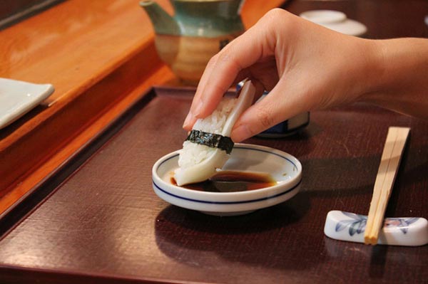 thuong thuc sushi nhat ban 1 Quy tắc chuẩn khi thưởng thức sushi Nhật Bản