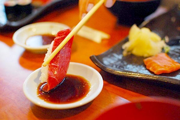 thuong thuc sushi nhat ban 6 Quy tắc chuẩn khi thưởng thức sushi Nhật Bản